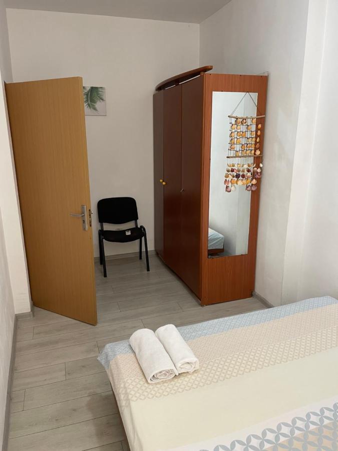 Apartament Piata Amzei 1 Bukarest Exteriör bild